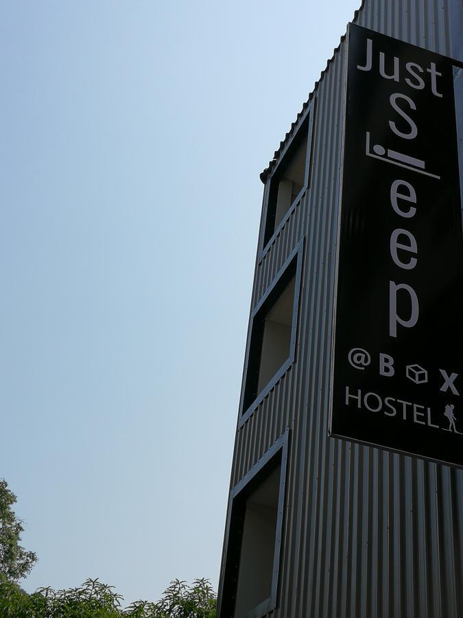 Just Sleep @Box Hostel Chiang Mai Exterior foto